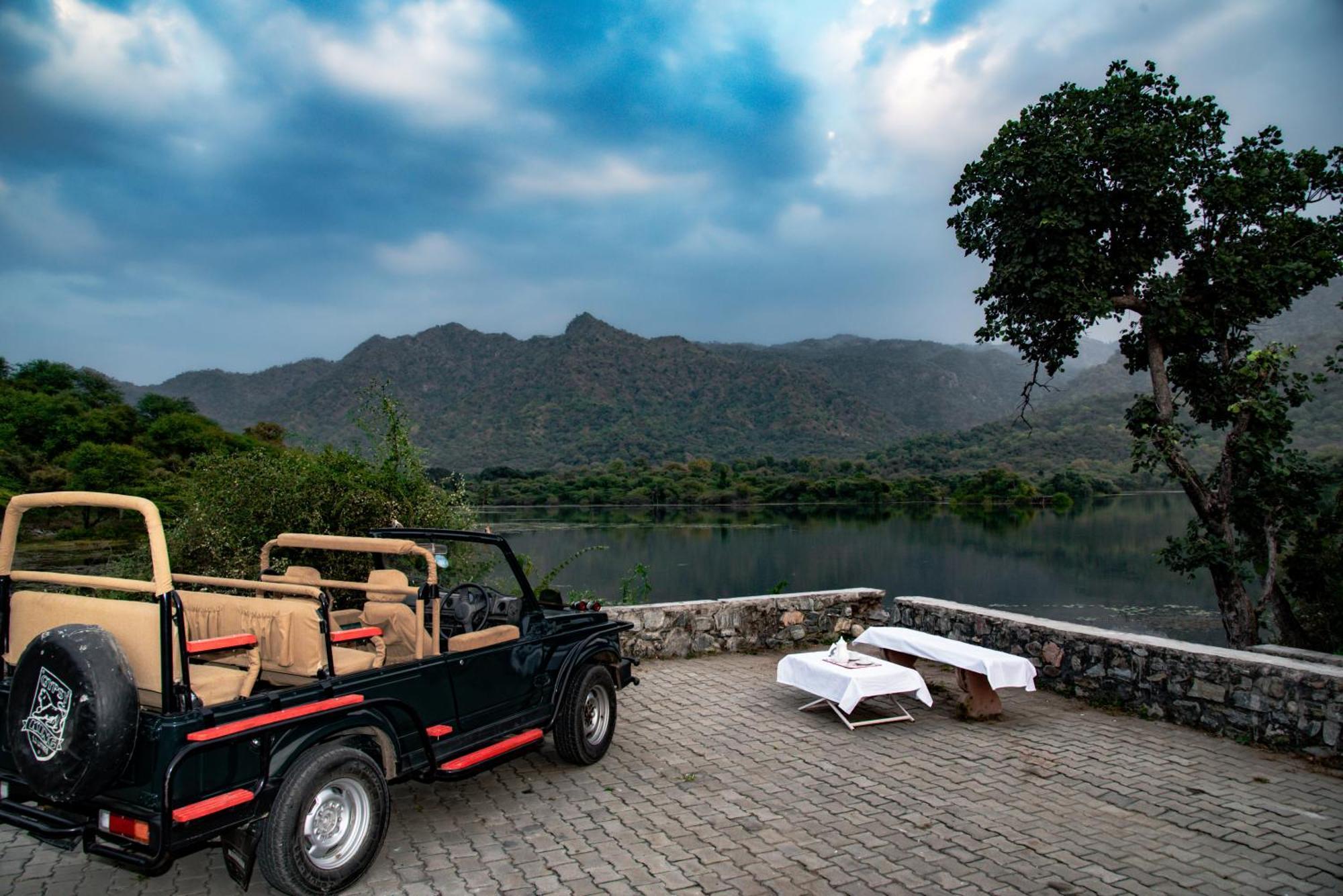 Shivika Lake Hotel Ranakpur Sadri Exterior photo
